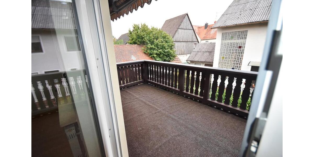 Etagenwohnung Pyrbaum - 5 Zimmer, 123 m&sup2;, 990&euro; | Angebot:26491282
