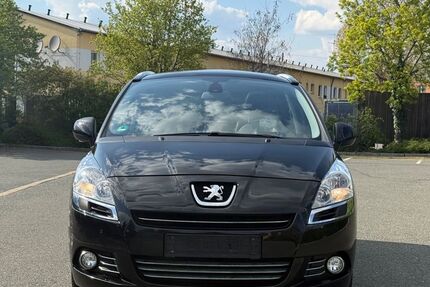 Peugeot 5008 116.000 km 4.499 &euro; Fürth 90763