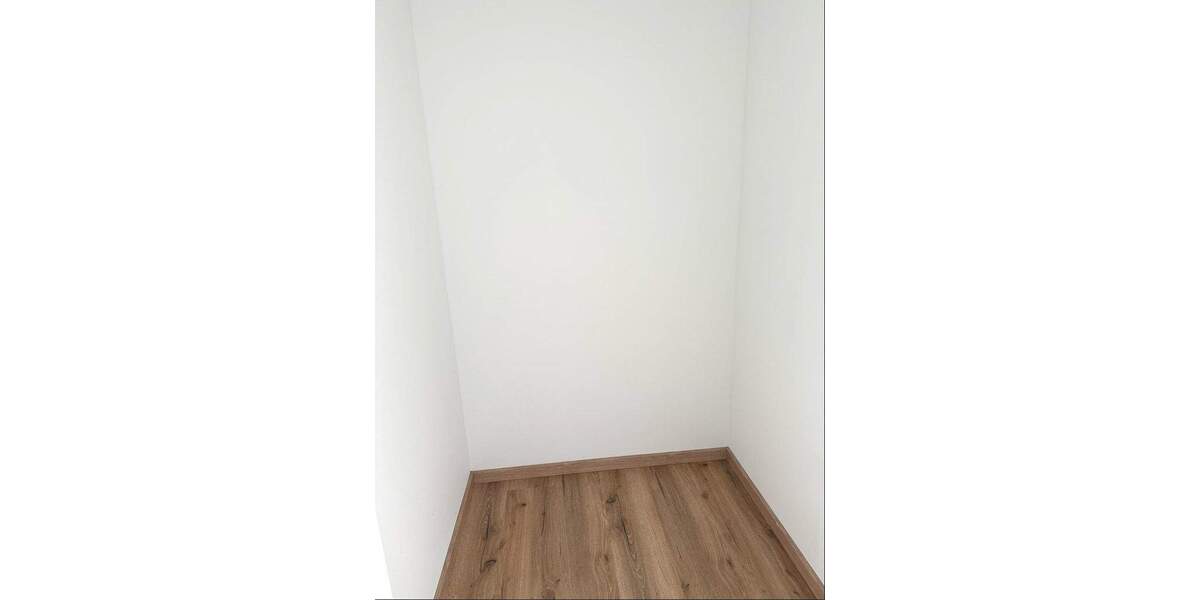 Etagenwohnung Roßtal - 3 Zimmer, 95 m&sup2;, 479.000&euro; | Angebot:25671519