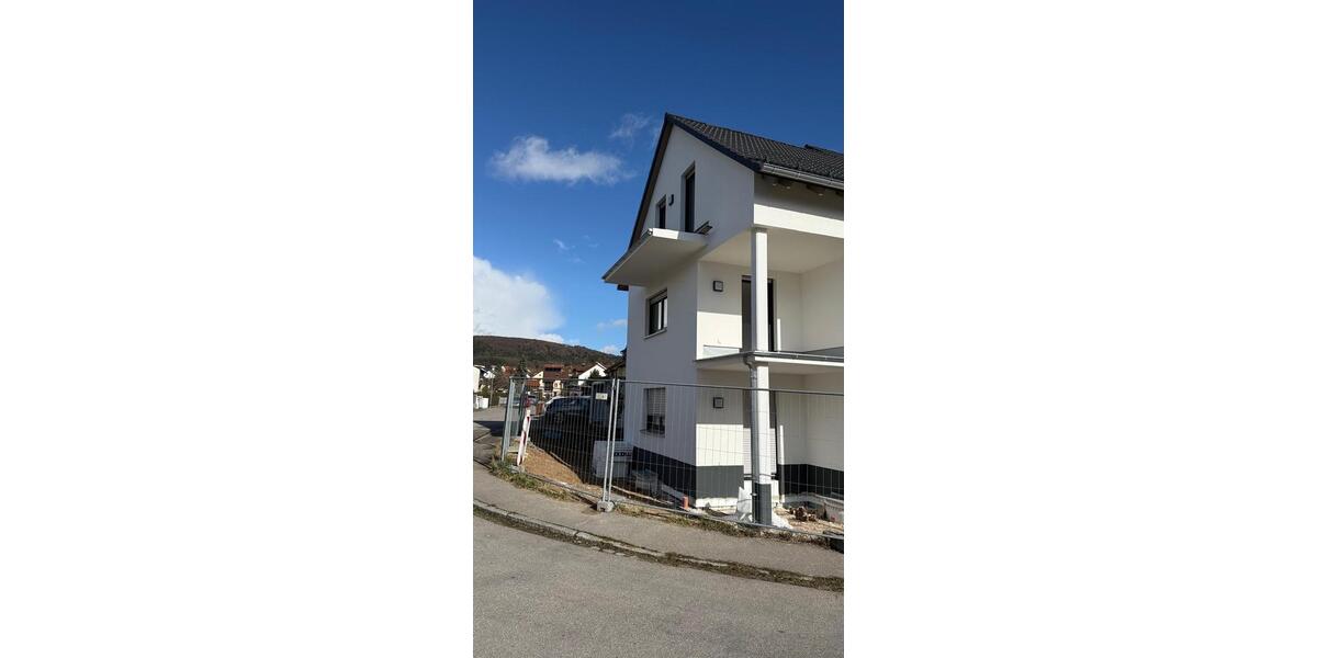 Erdgeschoßwohnung Leinburg - 3 Zimmer, 94 m&sup2;, 1.466&euro; | Angebot:25973558