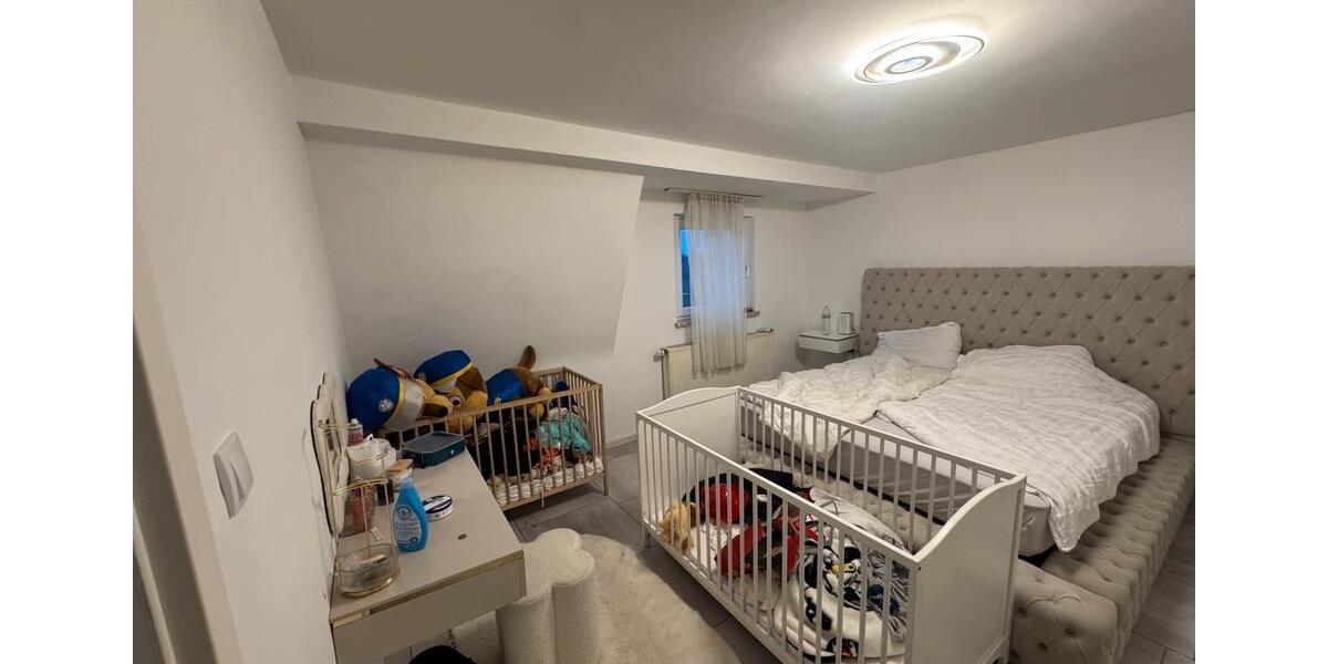 Reihenhaus Zirndorf - 4 Zimmer, 119 m&sup2;, 1.720&euro; | Angebot:25161968