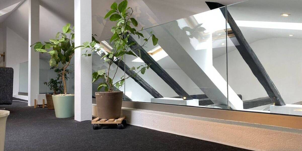 Etagenwohnung Fürth Innenstadt - 4 Zimmer, 164 m&sup2;, 2.000&euro; | Angebot:26894514