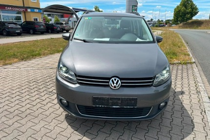 VW Touran 210.900 km 4.250 &euro; Fürth 90763