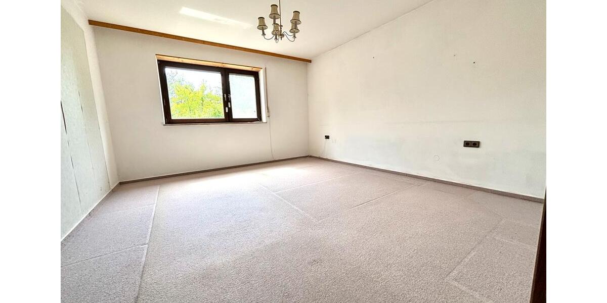 Einfamilienhaus Höchstadt an der Aisch - 7.5 Zimmer, 203 m&sup2;, 690.000&euro; | Angebot:27142979