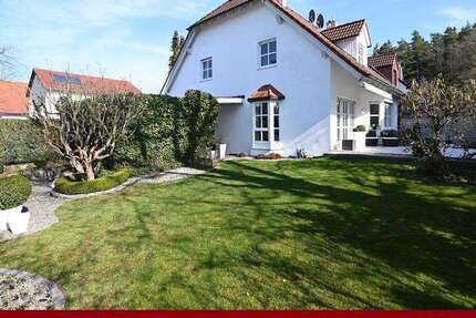 Haus Feucht - 4 Zimmer, 137 m&sup2;, 525.000&euro; | Angebot:26032246