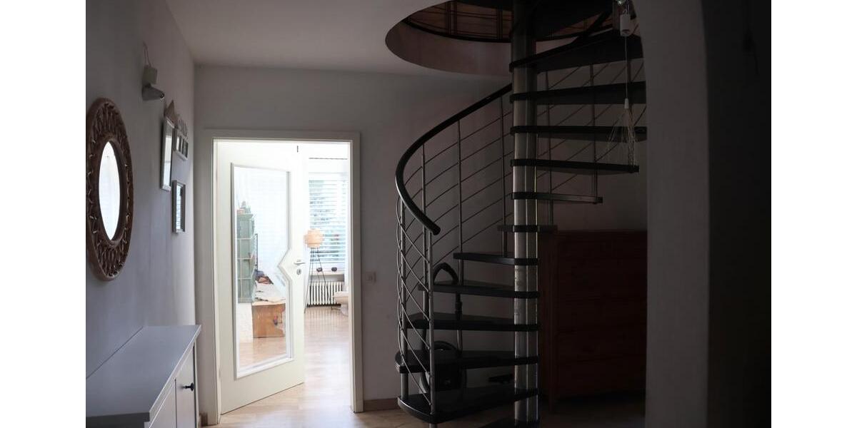 Mehrfamilienhaus, Wohnhaus Möhrendorf - 6.5 Zimmer, 198 m&sup2;, 2.200&euro; | Angebot:26306262