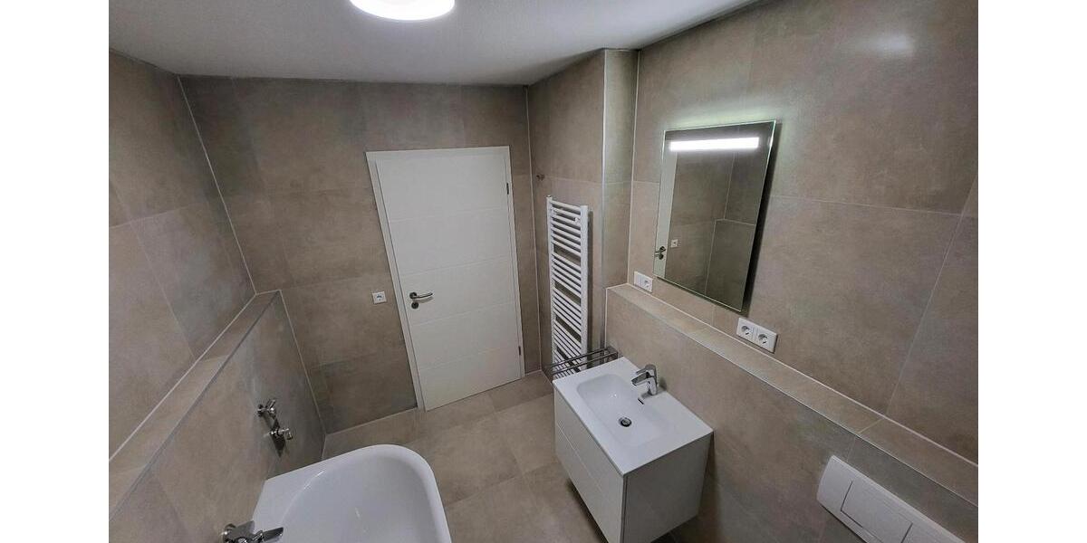 Etagenwohnung Rohr - 2 Zimmer, 51 m&sup2;, 799&euro; | Angebot:23761681