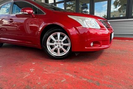 Toyota Avensis 106.142 km 8.970 &euro; Fürth 90763