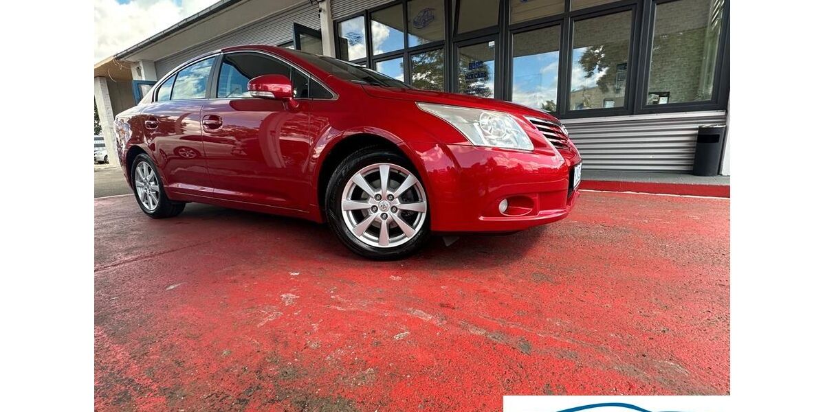 Toyota Avensis 106.142 km 8.970 &euro; Fürth 90763