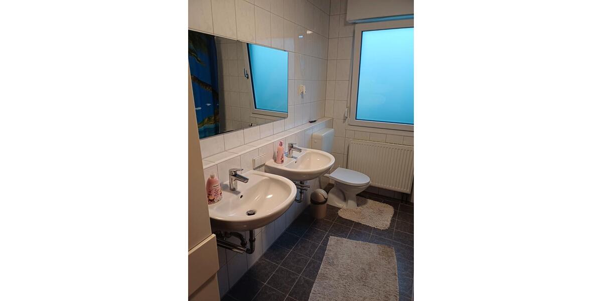 Doppelhaushälfte Schnaittach - 9 Zimmer, 270 m&sup2;, 599.000&euro; | Angebot:26069238