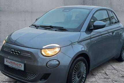 Fiat 500e 12.386 km 21.470 &euro; Fürth 90763