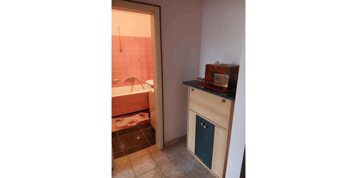 Etagenwohnung Nürnberg Falkenheim - 3 Zimmer, 77 m&sup2;, 1.000&euro; | Angebot:25964190