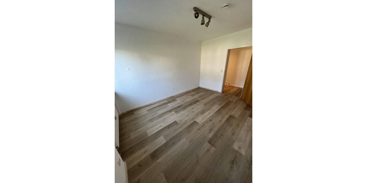 Etagenwohnung Möhrendorf - 3 Zimmer, 86 m&sup2;, 1.020&euro; | Angebot:26228852