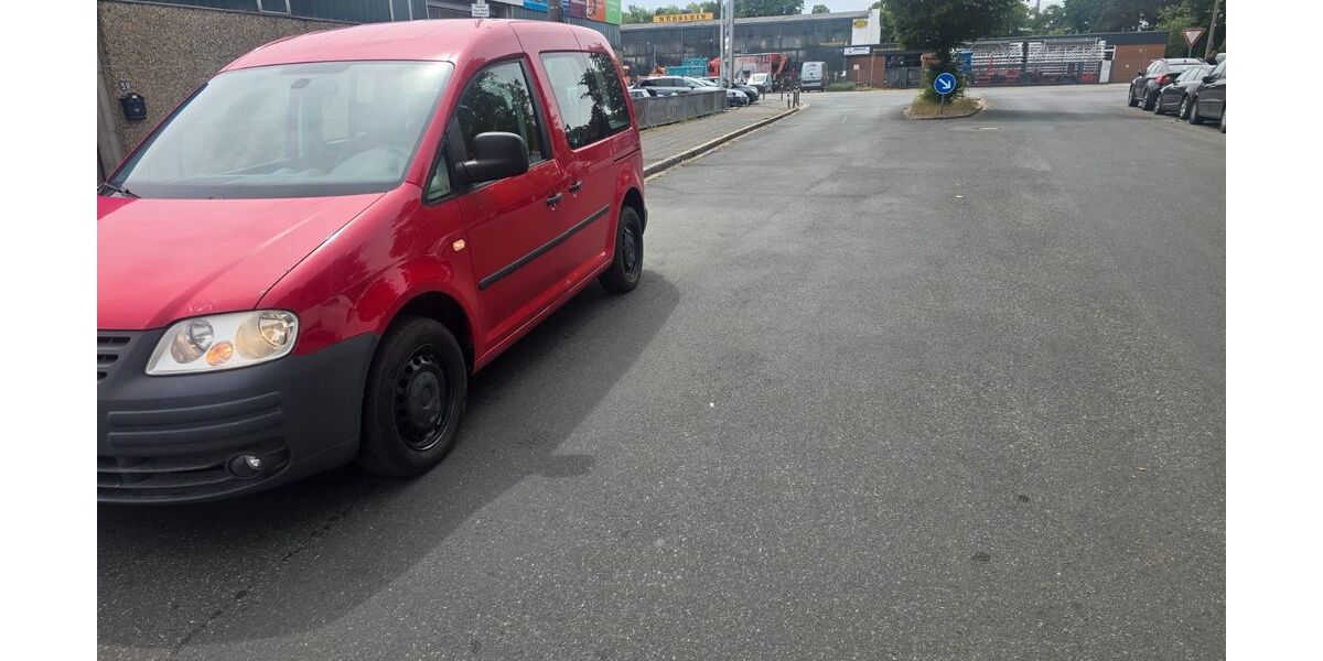 VW Caddy 212.000 km 1.200 &euro; Nürnberg 90431
