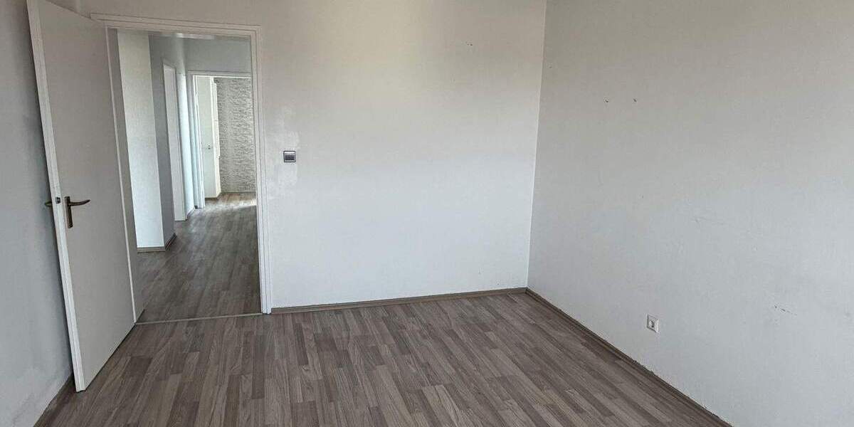 Etagenwohnung Fürth Hardhöhe - 3 Zimmer, 82 m&sup2;, 250.000&euro; | Angebot:26489260