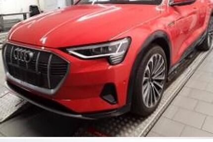Audi e-tron 47.700 km 34.590 &euro; Lauf an der Pegnitz 91207