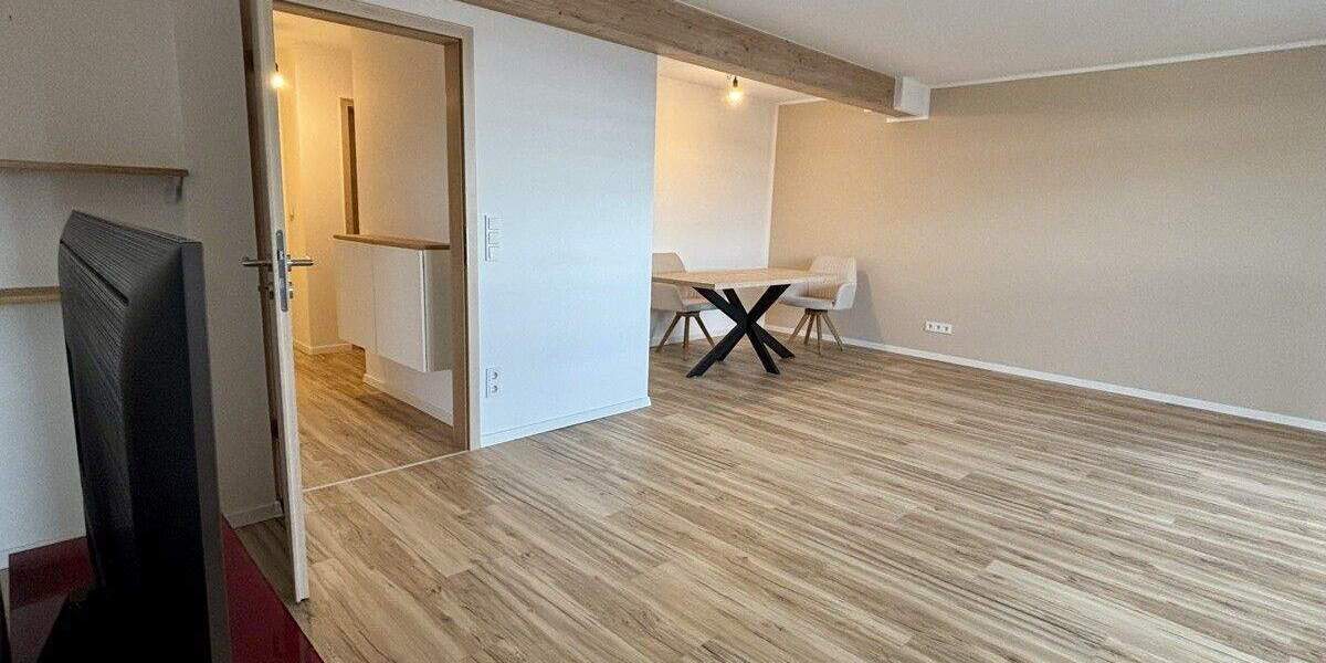 Etagenwohnung Roth - 3 Zimmer, 93 m&sup2;, 275.000&euro; | Angebot:25674302