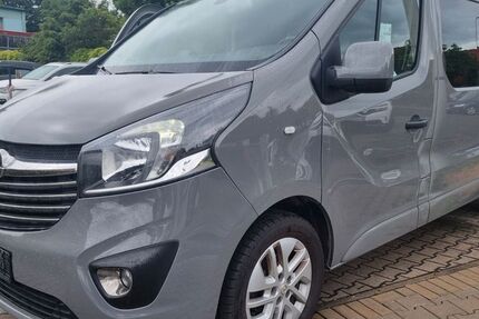 Opel Vivaro 185.000 km 11.950 &euro; Nürnberg 90431
