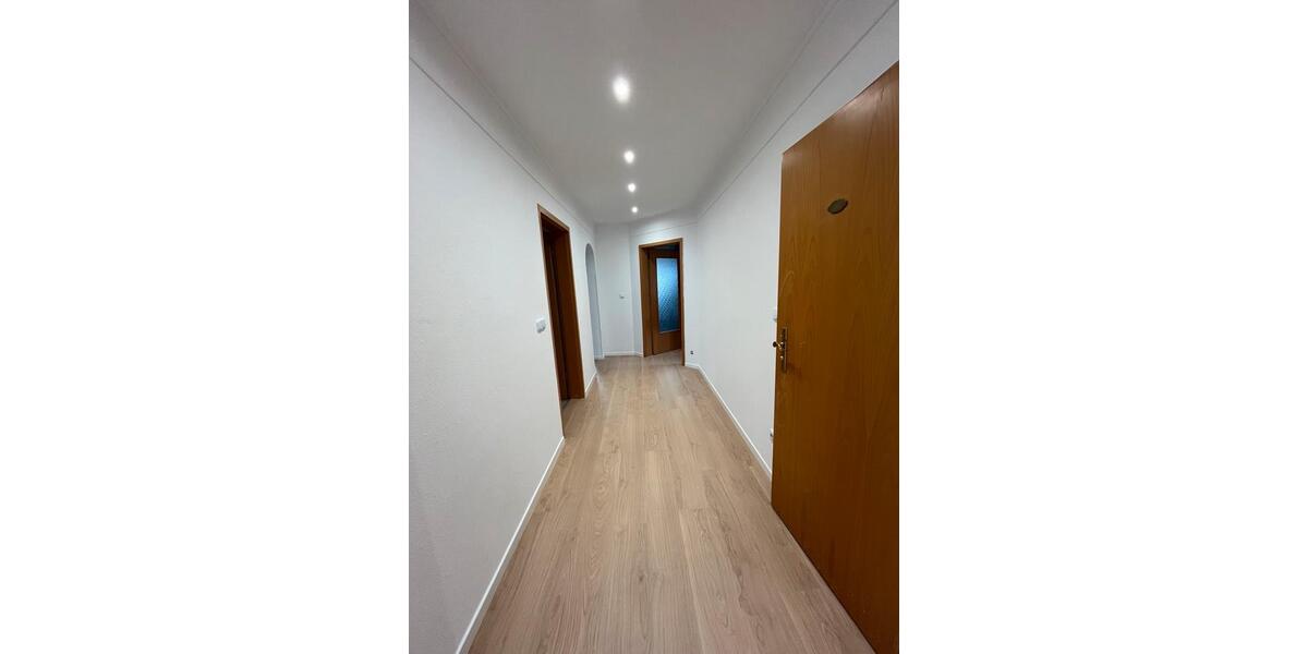 Dachgeschoßwohnung Fürth Atzenhof - 3 Zimmer, 79 m&sup2;, 1.021&euro; | Angebot:27576690