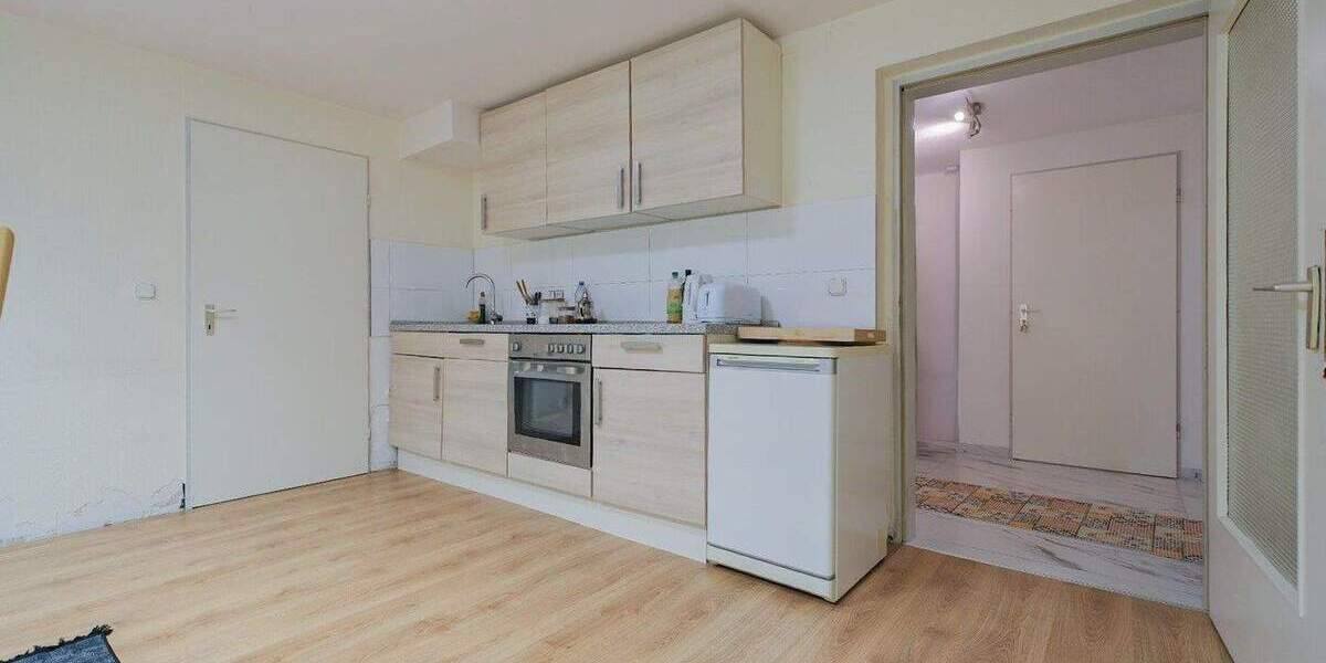 Etagenwohnung Nürnberg Mögeldorf - 6 Zimmer, 120 m&sup2;, 649.000&euro; | Angebot:25686882