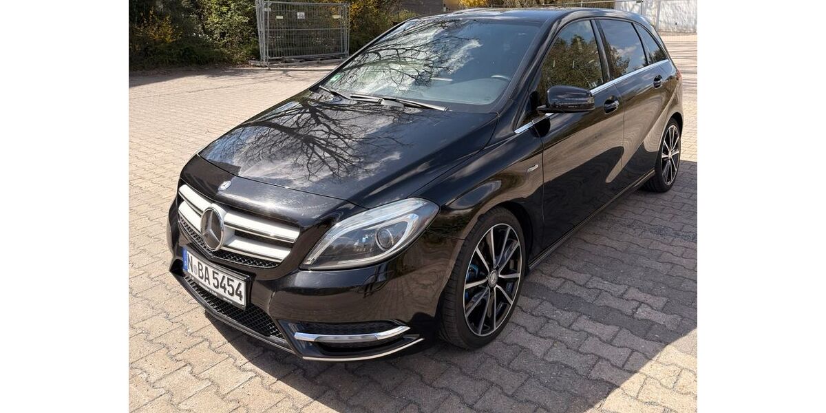 Mercedes-Benz B 200 121.000 km 9.700 &euro; Lauf 91207