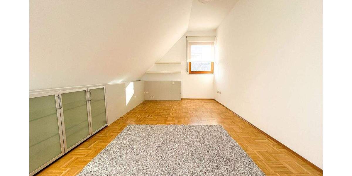 Einfamilienhaus Fürth Vach - 7 Zimmer, 218 m&sup2;, 849.000&euro; | Angebot:25722349
