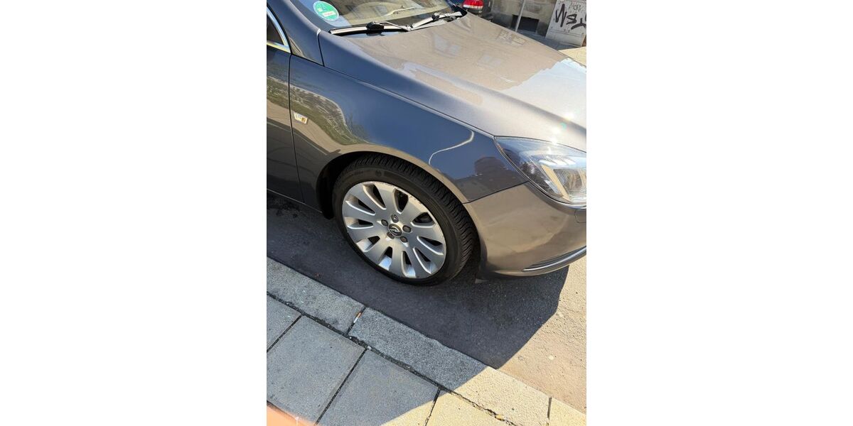 Opel Insignia 180.000 km 5.300 &euro; Nürnberg 90429