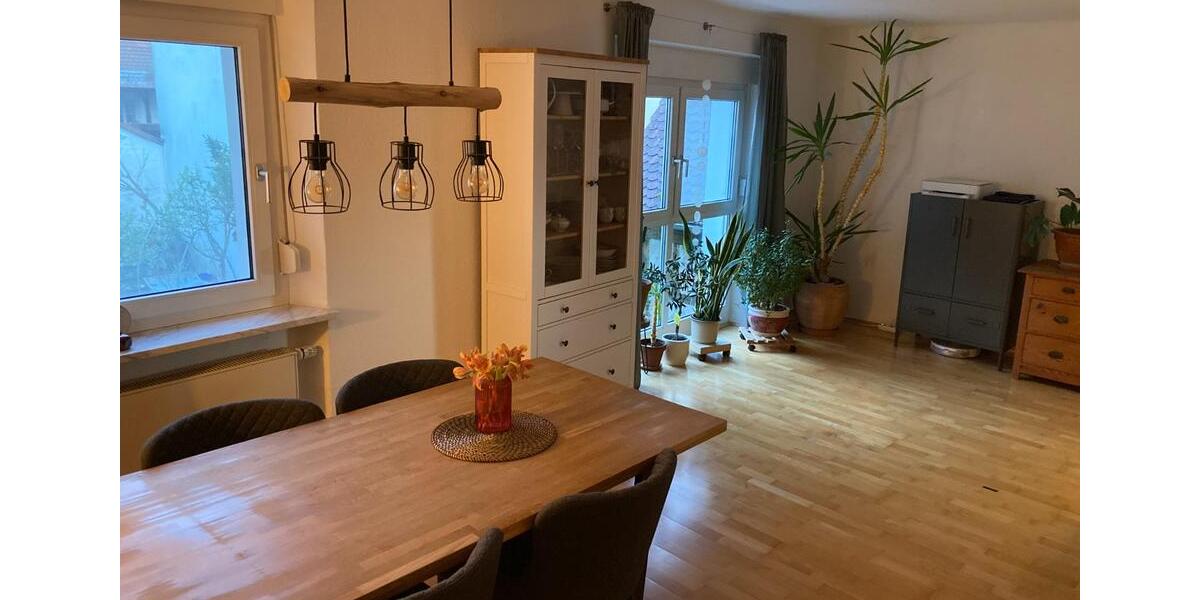 Etagenwohnung Forchheim - 2 Zimmer, 82 m&sup2;, 680&euro; | Angebot:24774978