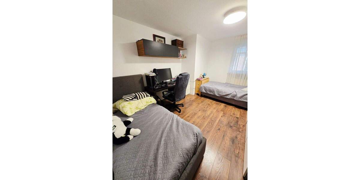 Etagenwohnung Nürnberg Glockenhof - 4 Zimmer, 101 m&sup2;, 335.000&euro; | Angebot:25665172