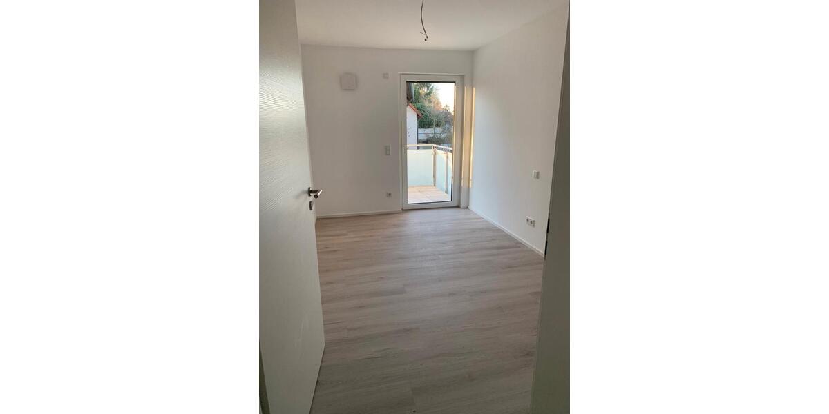 Etagenwohnung Neustadt an der Aisch - 3 Zimmer, 75 m&sup2;, 860&euro; | Angebot:26604791