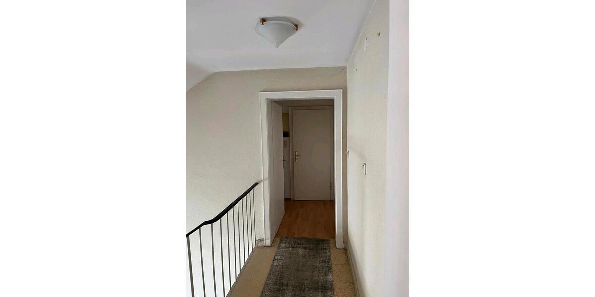 Dachgeschoßwohnung Erlangen Bruck - 2 Zimmer, 50 m&sup2;, 400&euro; | Angebot:26516743