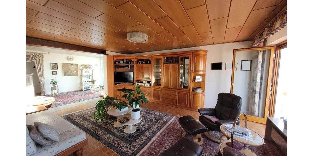 Einfamilienhaus Nürnberg Neukatzwang - 5 Zimmer, 190 m&sup2;, 1.900&euro; | Angebot:25704241