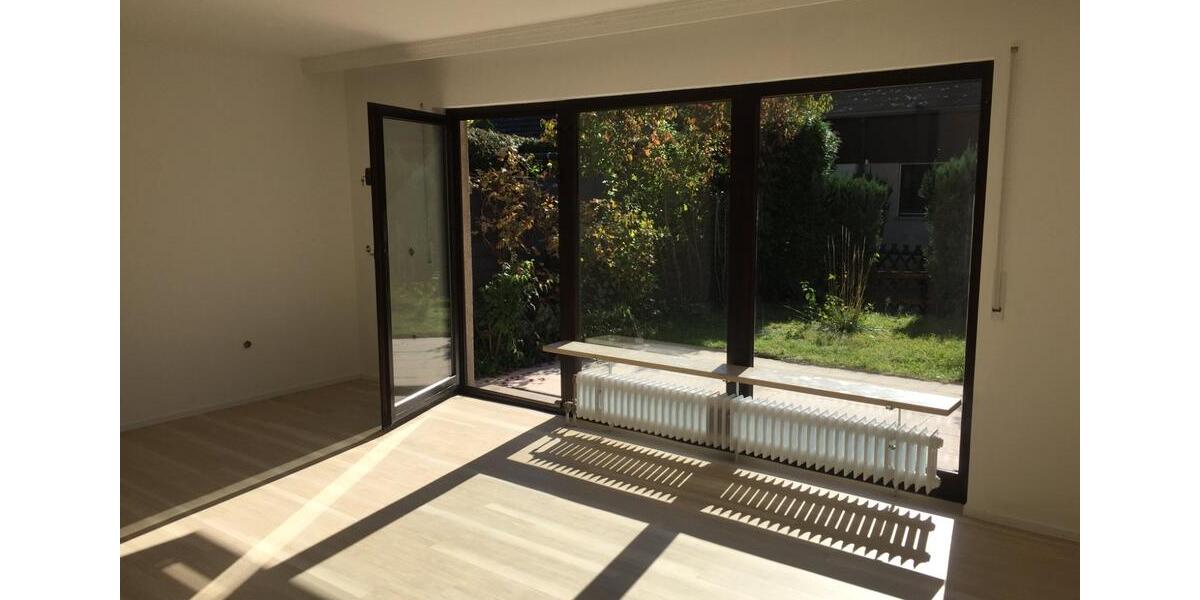 Reihenhaus Nürnberg Schnepfenreuth - 6.5 Zimmer, 175 m&sup2;, 1.050.000&euro; | Angebot:25023256