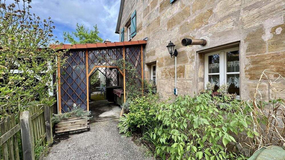 Doppelhaushälfte Lauf Heuchling - 8 Zimmer, 180 m&sup2;, 415.000&euro; | Angebot:25713719