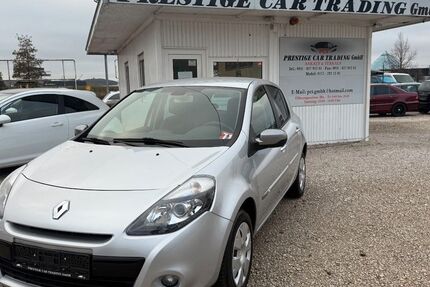 Renault Clio 45.020 km 8.490 &euro; Nürnberg 90431