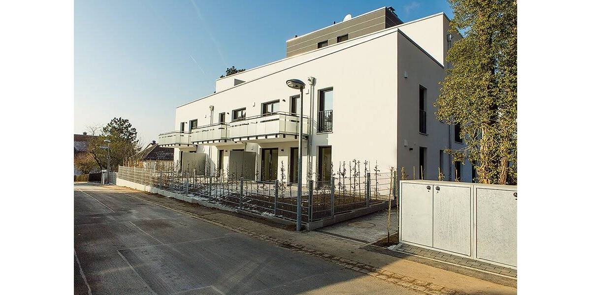 Etagenwohnung Fürth Stadeln - 4 Zimmer, 123 m&sup2;, 1.720&euro; | Angebot:25928300