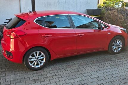 Kia ceed / Ceed 82.000 km 8.888 &euro; Igensdorf 91338