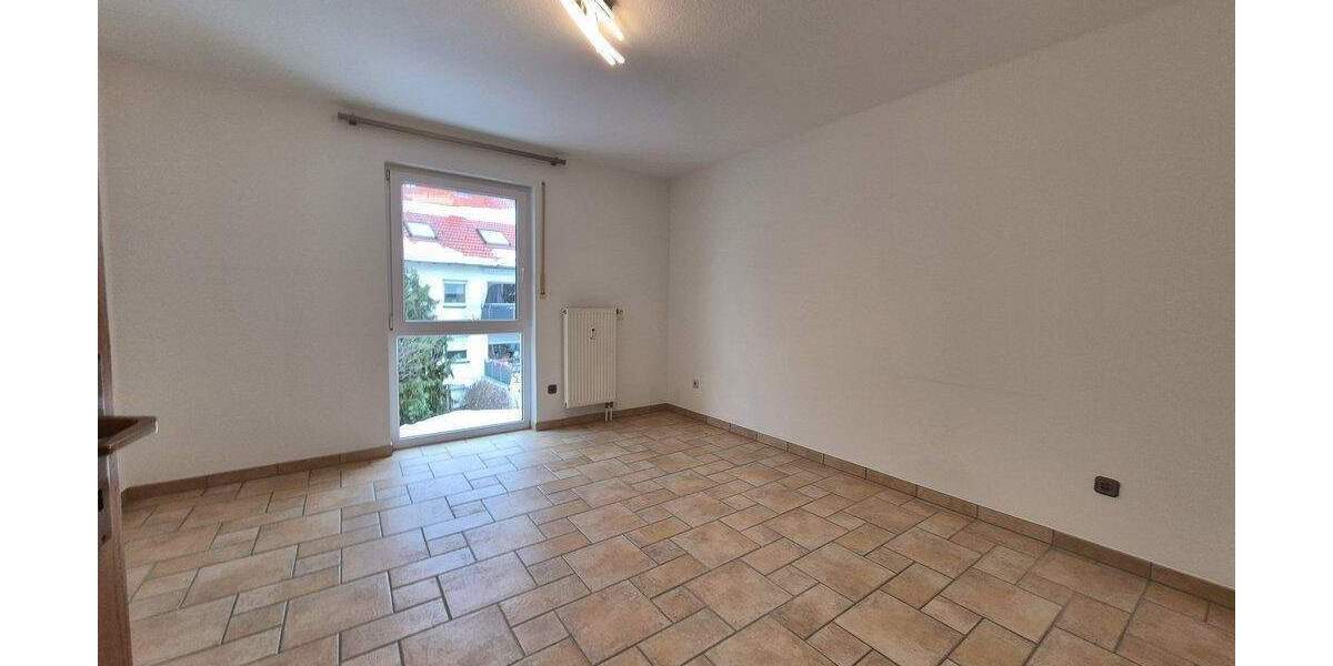 Etagenwohnung Wendelstein - 3 Zimmer, 76 m&sup2;, 860&euro; | Angebot:25679293