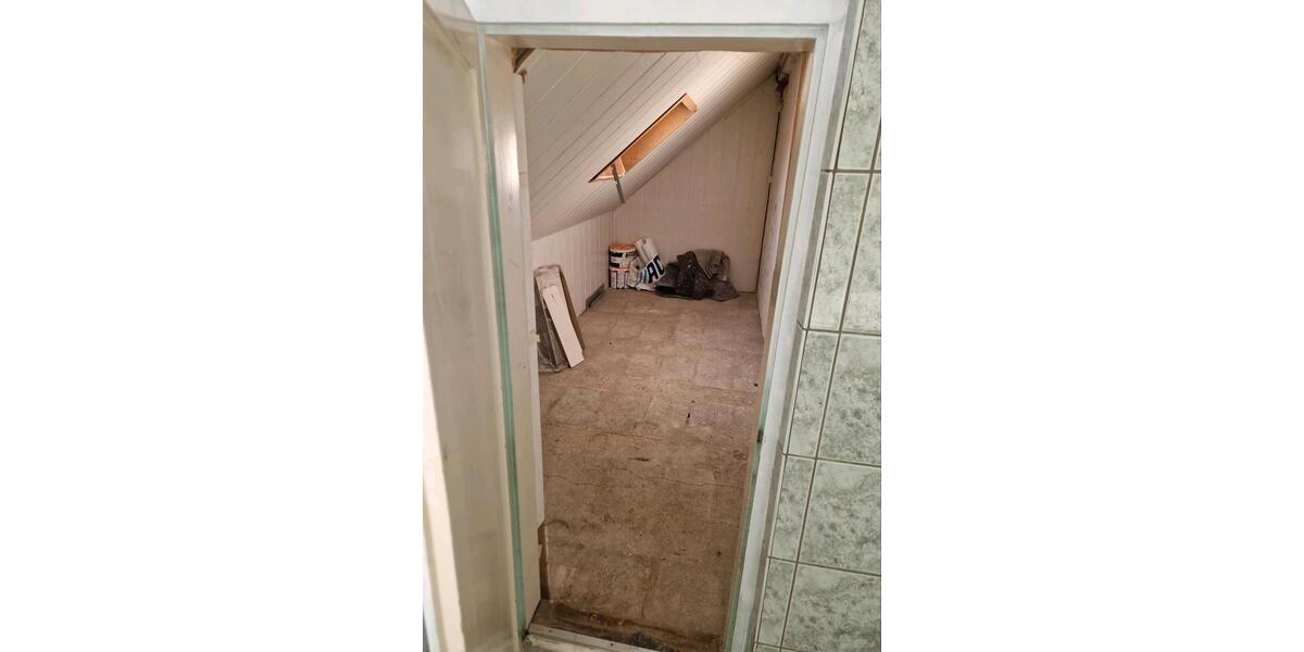 Dachgeschoßwohnung Forchheim - 3 Zimmer, 75 m&sup2;, 800&euro; | Angebot:26598119