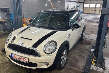 Mini Cooper S 94.398 km 8.300 &euro; Schnaittach 91220