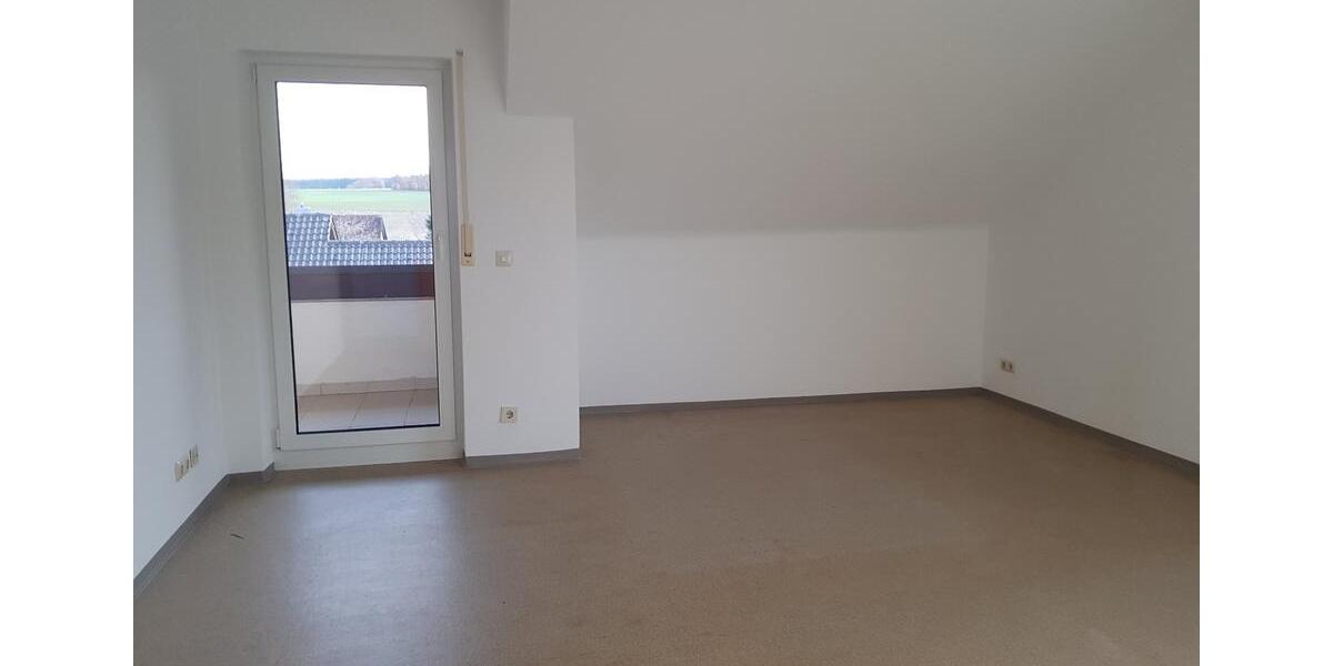 Dachgeschoßwohnung Herzogenaurach - 4 Zimmer, 98 m&sup2;, 885&euro; | Angebot:25310523