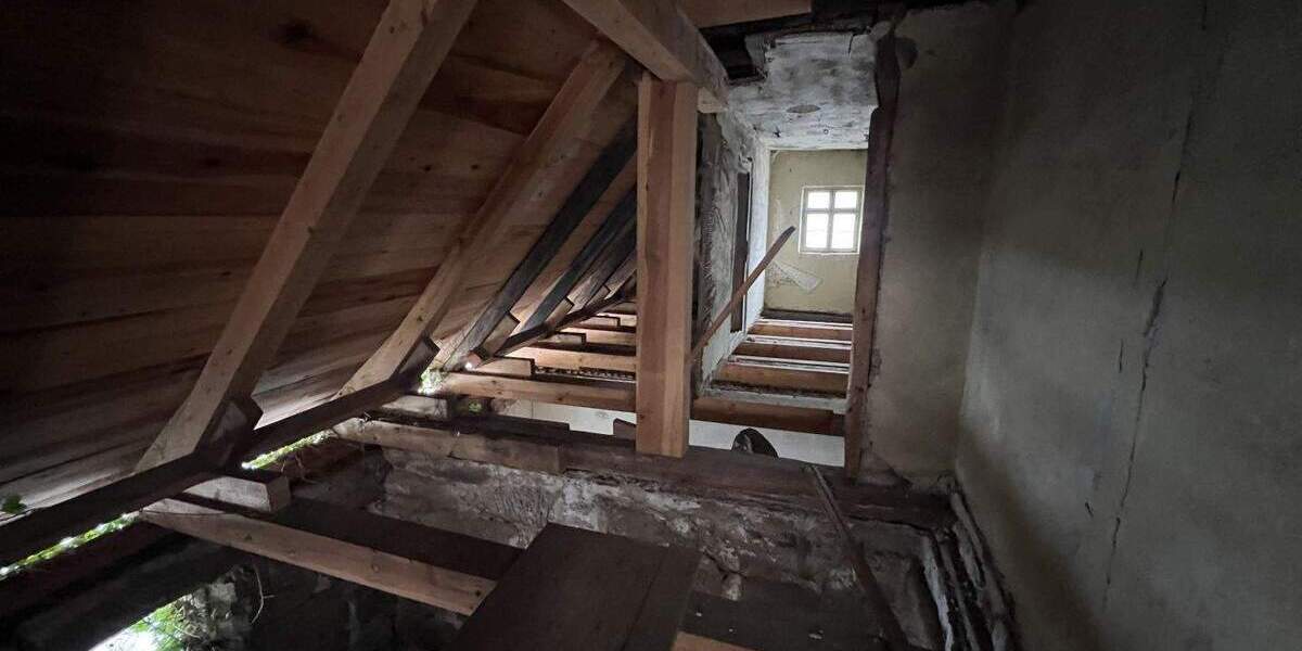 Bauernhaus, Landhaus Winkelhaid Richthausen - 7 Zimmer, 300 m&sup2;, 130.000&euro; | Angebot:25667505