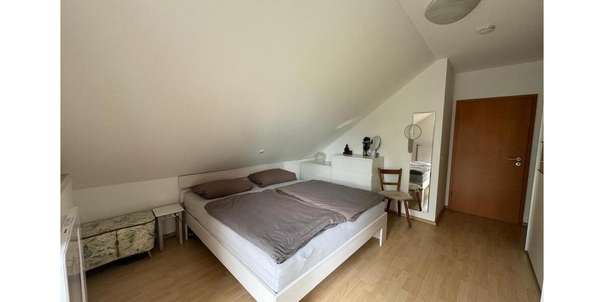 Dachgeschoßwohnung Erlangen Bruck - 3 Zimmer, 83 m&sup2;, 450.000&euro; | Angebot:26071666