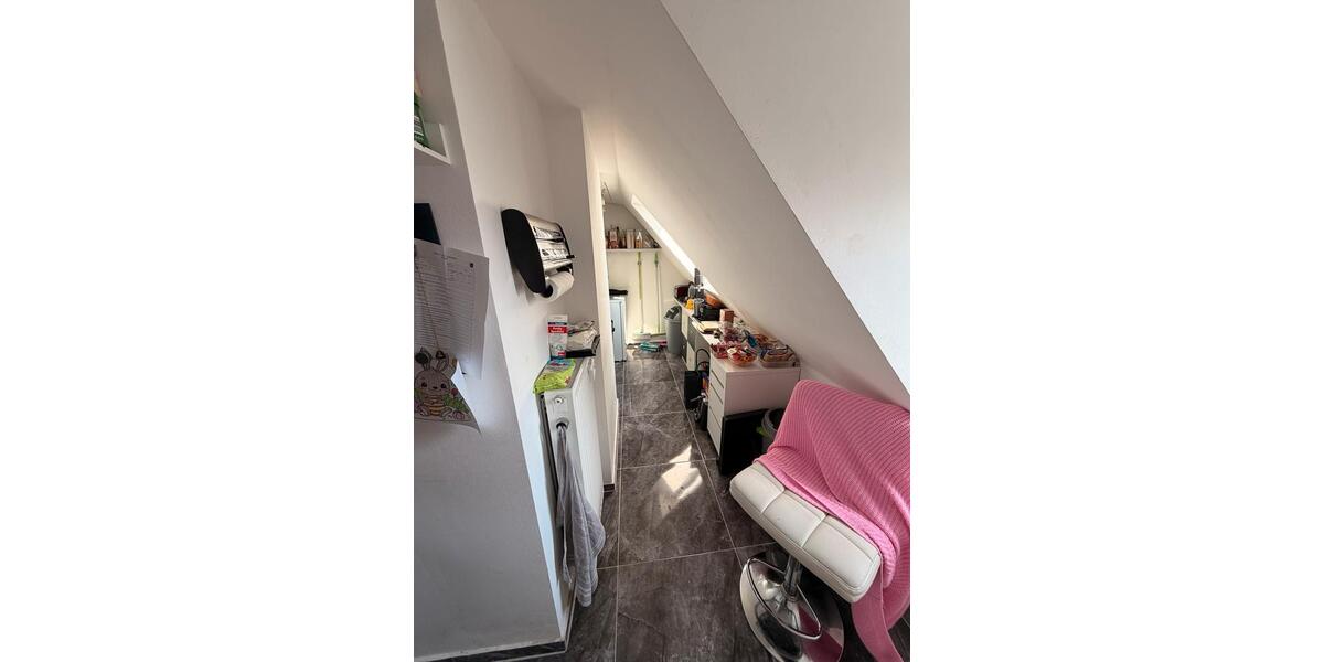 Dachgeschoßwohnung Nürnberg Eibach - 3 Zimmer, 60 m&sup2;, 990&euro; | Angebot:26504094
