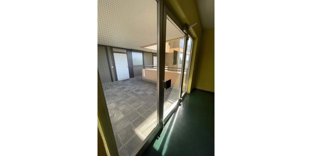 Etagenwohnung Nürnberg Langwasser - 3 Zimmer, 95 m&sup2;, 1.080&euro; | Angebot:25668717