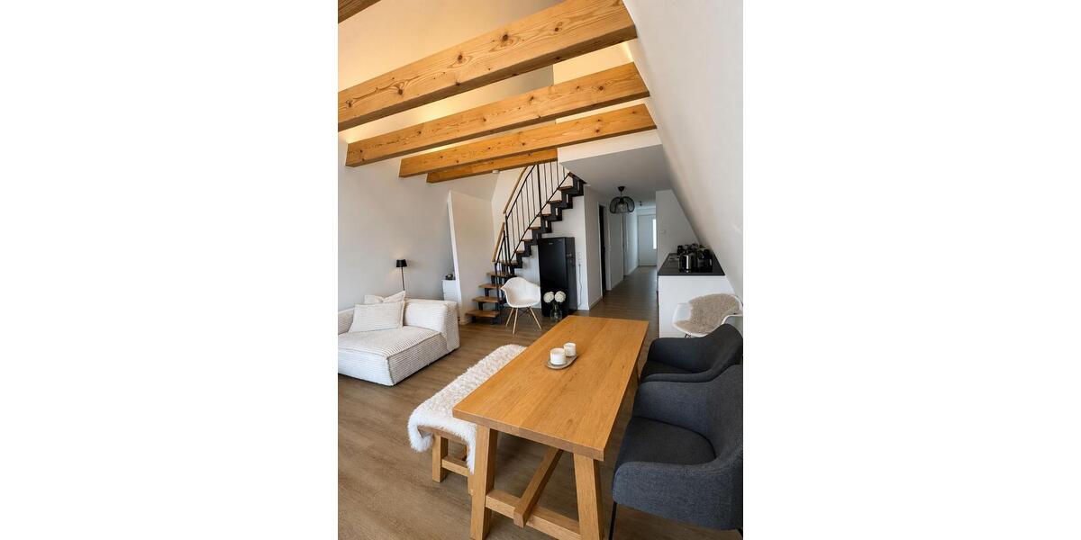 Dachgeschoßwohnung Forchheim - 2 Zimmer, 65 m&sup2;, 880&euro; | Angebot:26562498