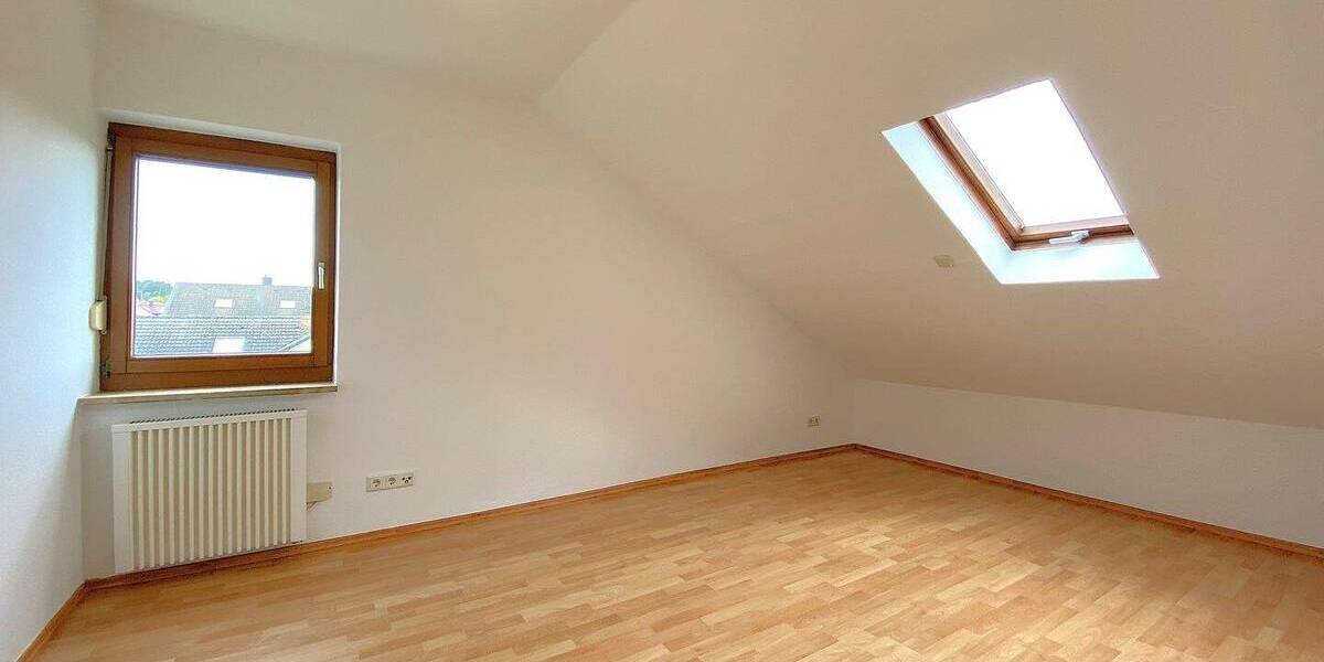 Etagenwohnung Hemhofen Zeckern - 4 Zimmer, 106 m&sup2;, 259.000&euro; | Angebot:25779480