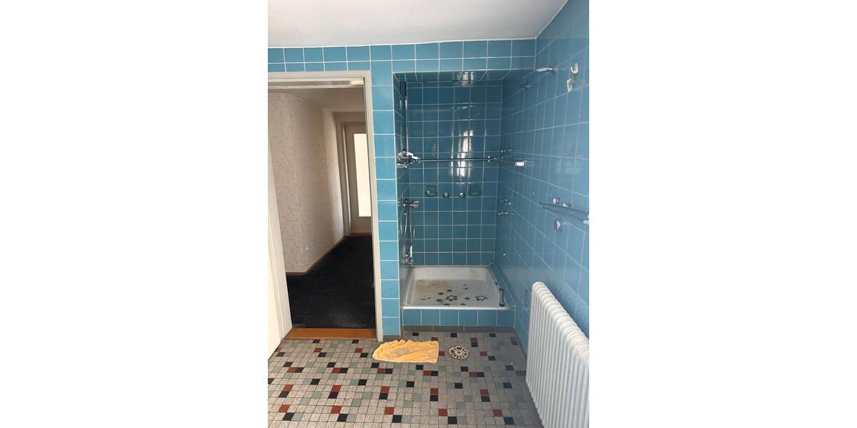 Bauernhaus, Landhaus Nürnberg Gibitzenhof - 8 Zimmer, 250 m&sup2;, 2.500&euro; | Angebot:25767124