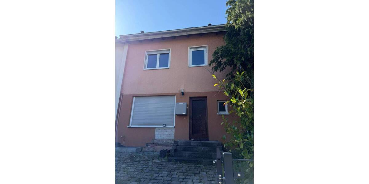 Reihenmittelhaus Nürnberg Thon - 9 Zimmer, 110 m&sup2;, 380.000&euro; | Angebot:25877148