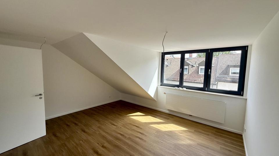 Dachgeschoßwohnung Nürnberg Herrnhütte - 4 Zimmer, 121 m&sup2;, 2.070&euro; | Angebot:26620680